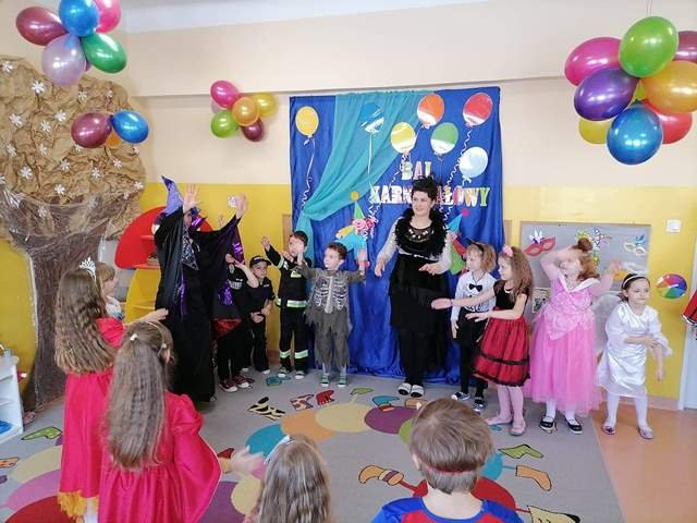 Bal karnawałowy