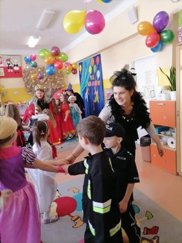 Bal karnawałowy