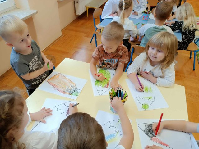 Dzień kredki- Pasowanie