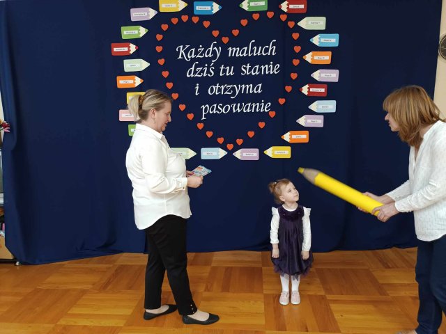 Dzień kredki- Pasowanie